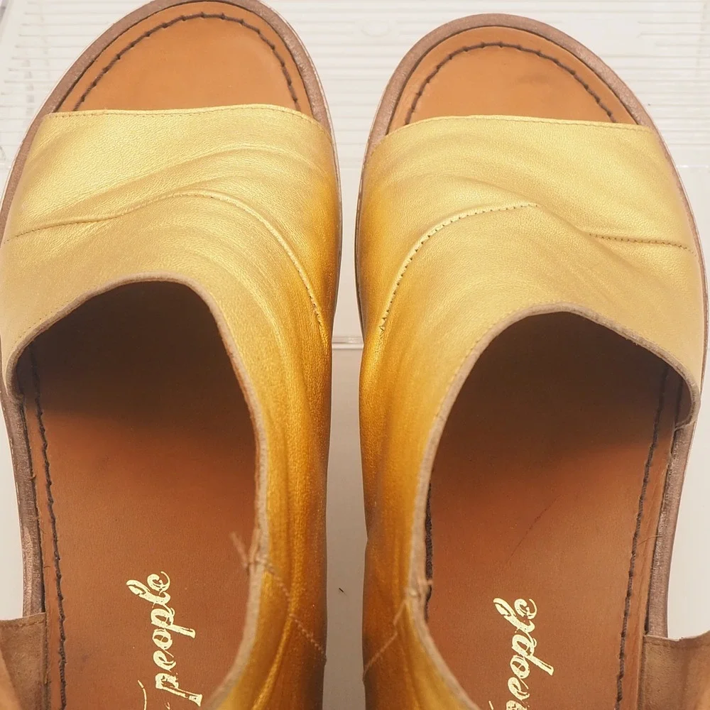 Free People Mont Blanc Gold Leather Sandals EU 39 US 8.5-9 Boho Mule